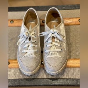 Womens Clarks Shoes Clarks Lace Up Espadrille Sneakers Size: 6.5 Used